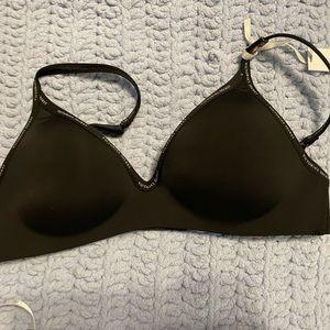 NWT 32B Victoria Secret Bras